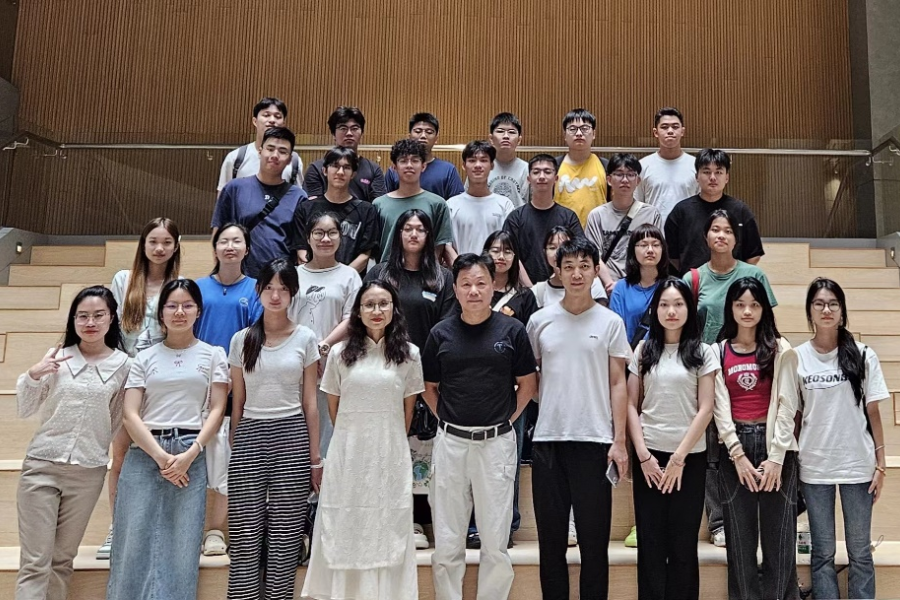 12 3044永利旅游管理专业学生参观东莞海战博物馆，与旅游规划设计企业交流.png
